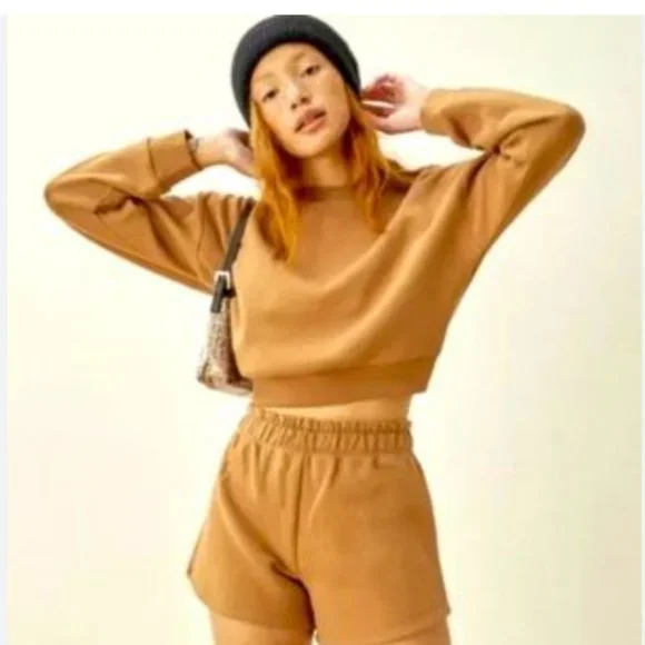 REFORMATION Hunter Classic Sweatshirt & Riley Short - Butterscotch - Picture 1 of 8